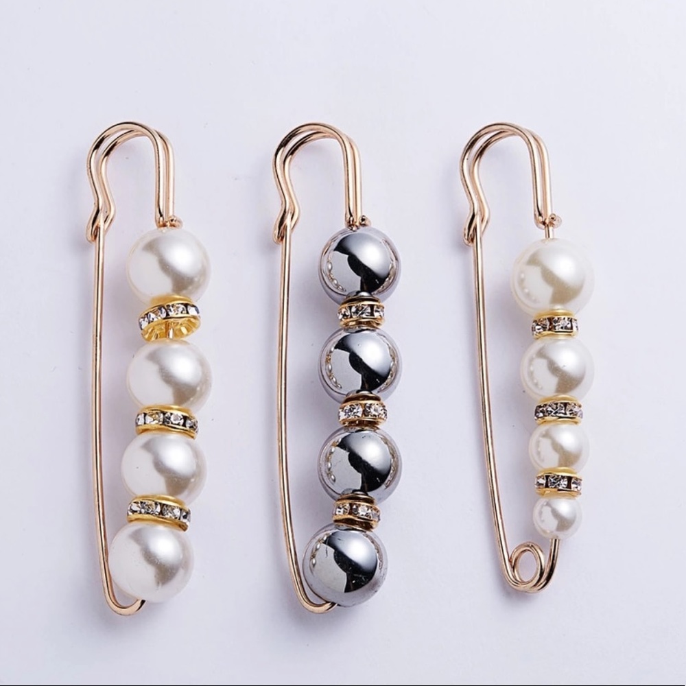 🌟 Set of Pin Brooches Faux Pearl